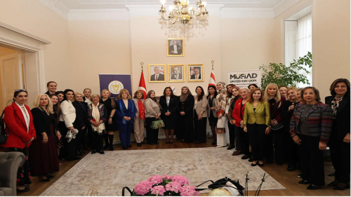 Londra’da İlham Veren Buluşma: İş Dünyasının Güçlü Kadınları Bir Araya Geldi